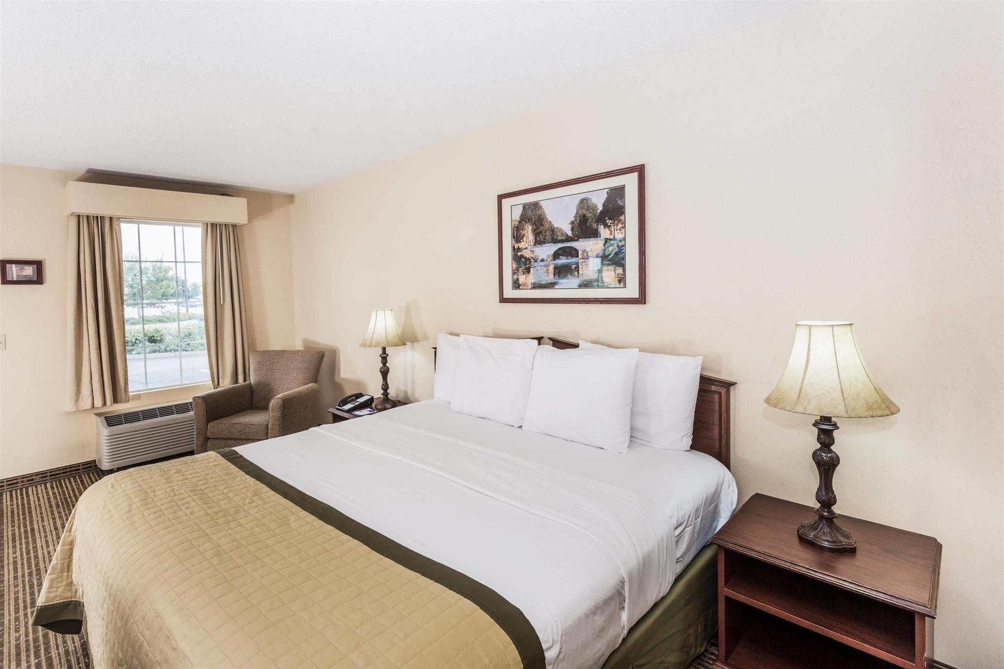 Baymont by Wyndham Valdosta at Valdosta Mall Exterior foto